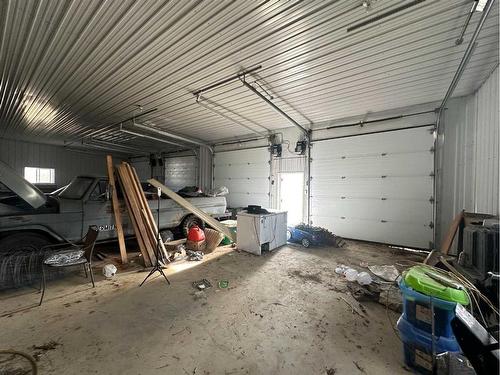 21076 683 Highway, Rural Northern Sunrise County, AB - Indoor Photo Showing Garage