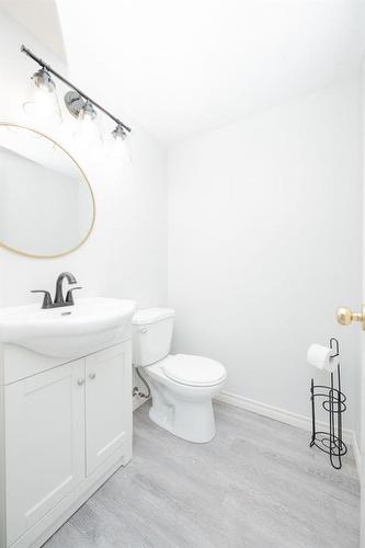 9001 64 Avenue, Grande Prairie, AB - Indoor Photo Showing Bathroom