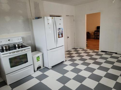 821019 Range Road 245, Rural Peace No. 135, M.D. Of, AB - Indoor Photo Showing Kitchen