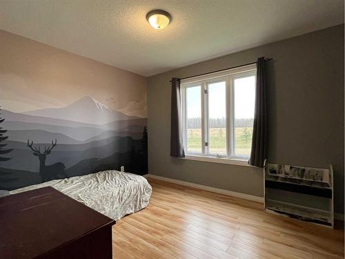 72338 Rge Rd 224, Rural Greenview No. 16, M.D. Of, AB - Indoor Photo Showing Bedroom