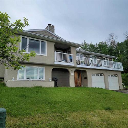 11719 103 Street, Peace River, AB - Outdoor