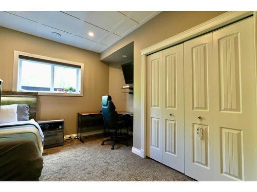 844007 Range Road 222, Rural Northern Lights, County Of, AB - Indoor Photo Showing Bedroom