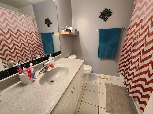 7529 96 Street, Peace River, AB - Indoor Photo Showing Bathroom