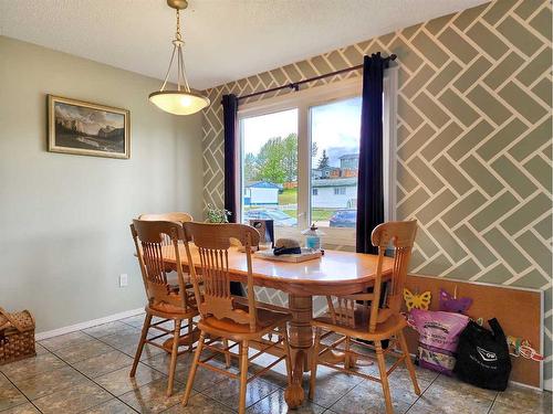30 97Ave, Grande Cache, AB - Indoor Photo Showing Dining Room