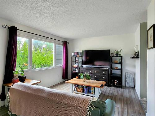 30 97Ave, Grande Cache, AB - Indoor Photo Showing Living Room