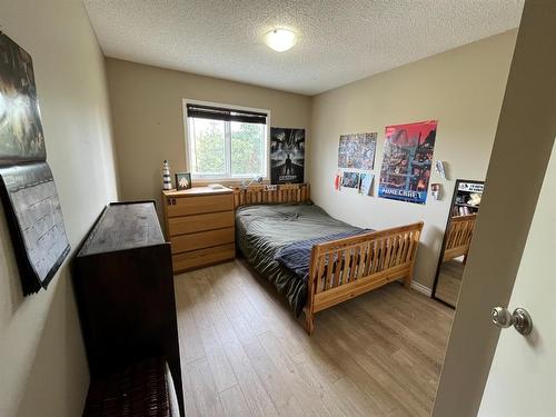 11802 78 Street, Peace River, AB - Indoor Photo Showing Bedroom