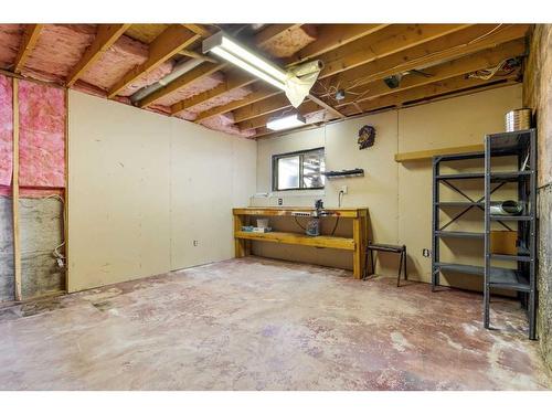 9110 99A Avenue, Sexsmith, AB - Indoor Photo Showing Basement