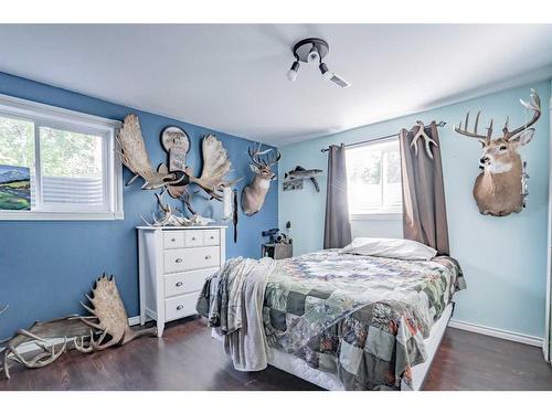 850037 Highway 743, Rural Northern Lights, County Of, AB - Indoor Photo Showing Bedroom