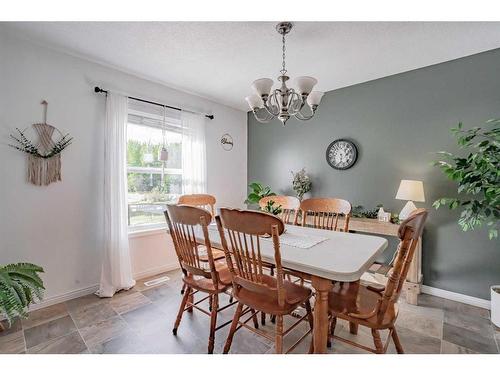 850037 Highway 743, Rural Northern Lights, County Of, AB - Indoor Photo Showing Dining Room