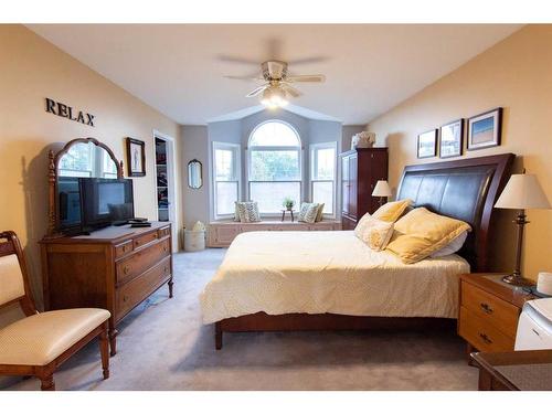 6121 96 Street, Grande Prairie, AB - Indoor Photo Showing Bedroom