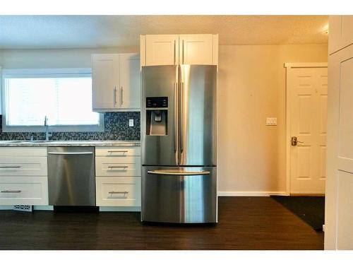 8218 96 Street, Peace River, AB - Indoor Photo Showing Kitchen