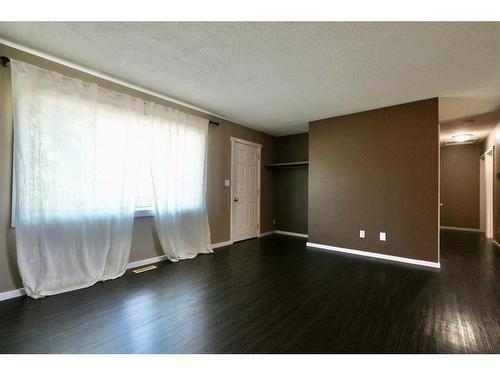 8218 96 Street, Peace River, AB - Indoor Photo Showing Other Room