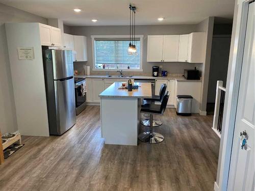 5408 46 Avenue, Rycroft, AB - Indoor Photo Showing Kitchen With Double Sink