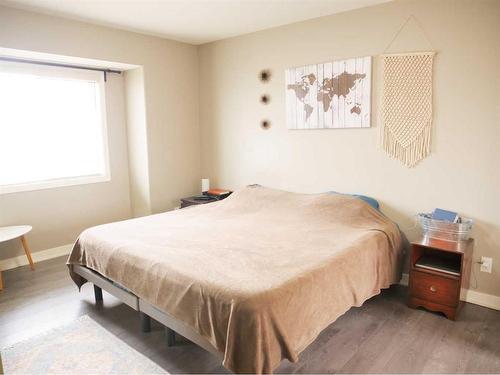 10606 128 Avenue, Grande Prairie, AB - Indoor Photo Showing Bedroom