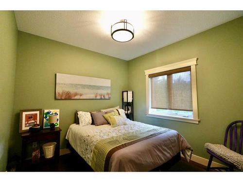 10632 85 Street, Peace River, AB - Indoor Photo Showing Bedroom