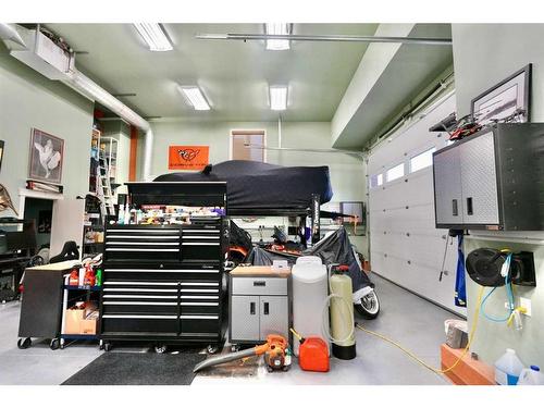 10632 85 Street, Peace River, AB - Indoor Photo Showing Garage