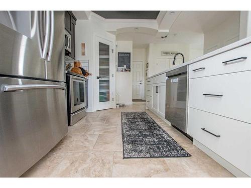 8918 94 Avenue, Grande Prairie, AB - Indoor Photo Showing Kitchen