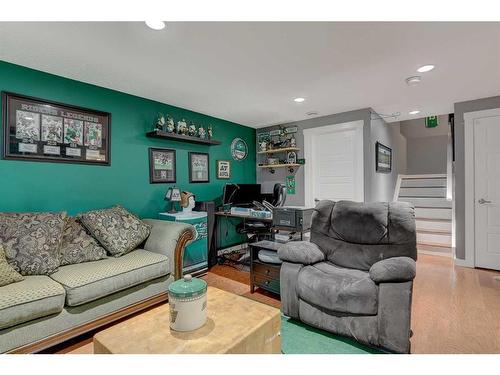 10222 87 Street, Grande Prairie, AB - Indoor Photo Showing Living Room
