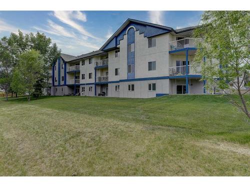 207-10405 99 Avenue, Grande Prairie, AB - Outdoor