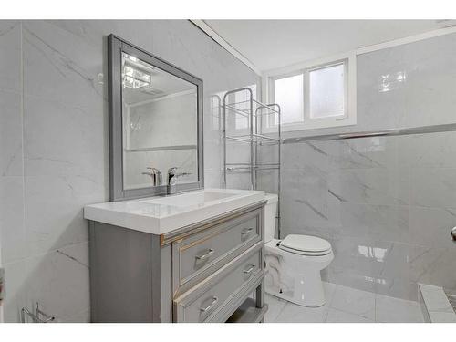 11802 96 Street, Grande Prairie, AB - Indoor Photo Showing Bathroom