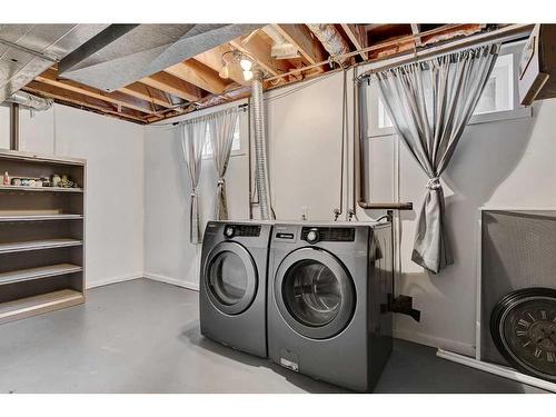 11802 96 Street, Grande Prairie, AB - Indoor Photo Showing Laundry Room