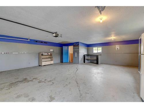 11802 96 Street, Grande Prairie, AB - Indoor Photo Showing Garage