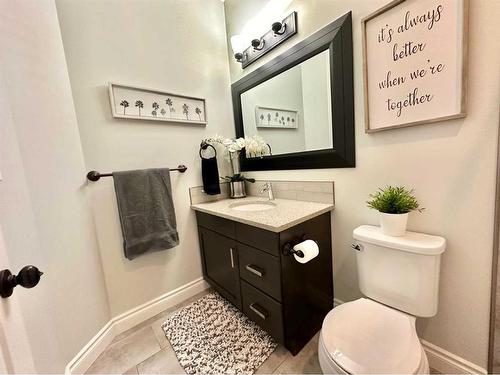 10438 152A Avenue, Rural Grande Prairie No. 1, County Of, AB - Indoor Photo Showing Bathroom