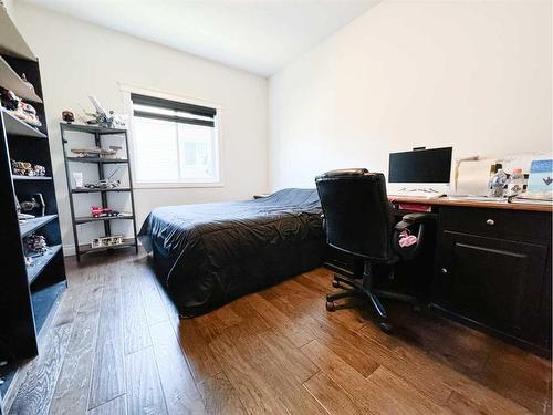 10438 152A Avenue, Rural Grande Prairie No. 1, County Of, AB - Indoor Photo Showing Bedroom