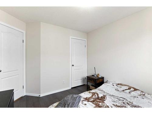 8812 85 Avenue, Grande Prairie, AB - Indoor Photo Showing Bedroom