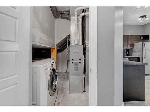 8941 94 Avenue, Grande Prairie, AB - Indoor Photo Showing Laundry Room