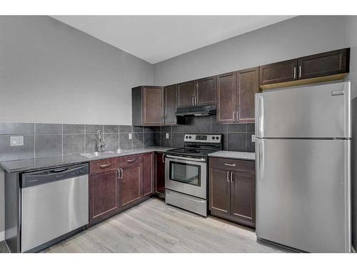 8941 94 Avenue, Grande Prairie, AB - Indoor Photo Showing Kitchen