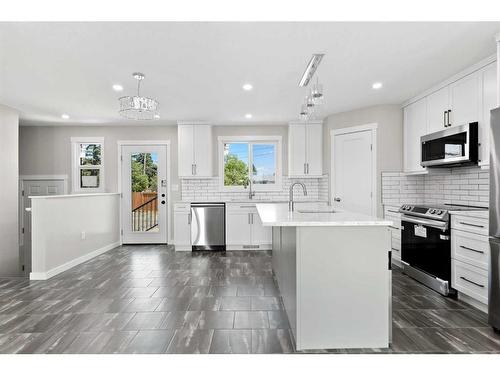 8805 102 Street, Grande Prairie, AB - Indoor Photo Showing Kitchen With Upgraded Kitchen