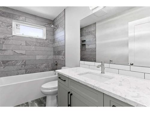 8805 102 Street, Grande Prairie, AB - Indoor Photo Showing Bathroom