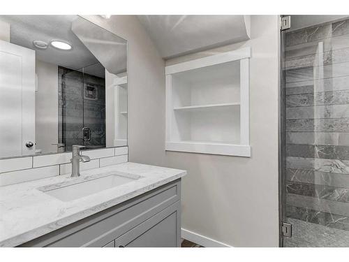 8805 102 Street, Grande Prairie, AB - Indoor Photo Showing Bathroom