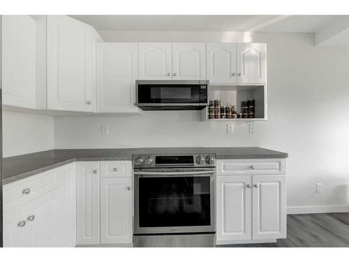 11410 81 Avenue, Grande Prairie, AB - Indoor Photo Showing Kitchen