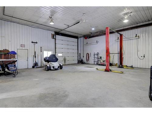 824026 64 Highway, Rural Fairview No. 136, M.D. Of, AB - Indoor Photo Showing Garage