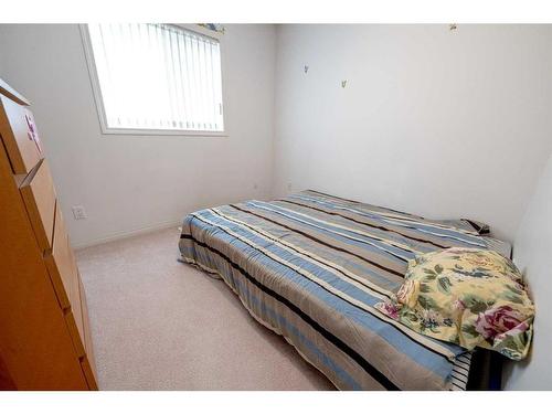 6122 98 Street, Grande Prairie, AB - Indoor Photo Showing Bedroom