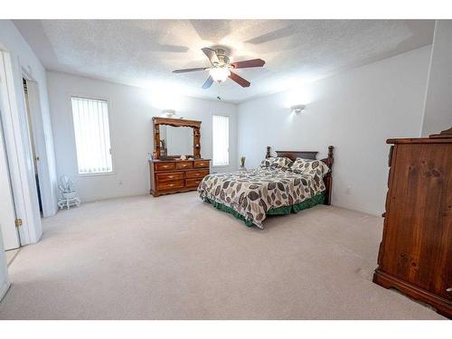 6122 98 Street, Grande Prairie, AB - Indoor Photo Showing Bedroom