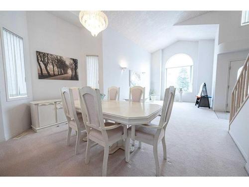 6122 98 Street, Grande Prairie, AB - Indoor Photo Showing Dining Room