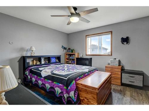 9615 90 Street, Grande Prairie, AB - Indoor Photo Showing Bedroom