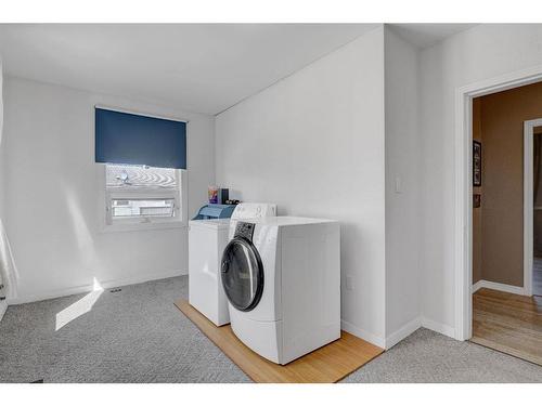 11312 105 Avenue, Fairview, AB - Indoor Photo Showing Laundry Room