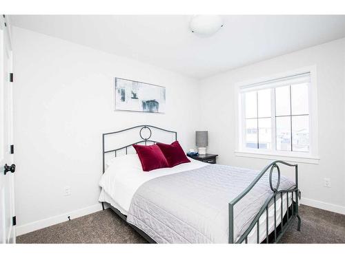 10717 150 Avenue, Rural Grande Prairie No. 1, County Of, AB - Indoor Photo Showing Bedroom