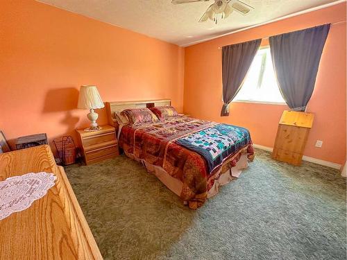 13077 Twp Rd 791, Rural Saddle Hills County, AB - Indoor Photo Showing Bedroom