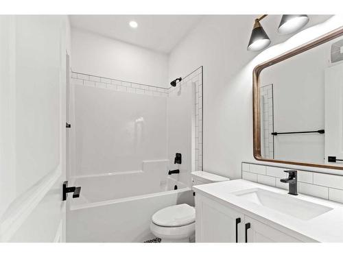 705-11850 84 Avenue, Grande Prairie, AB - Indoor Photo Showing Bathroom