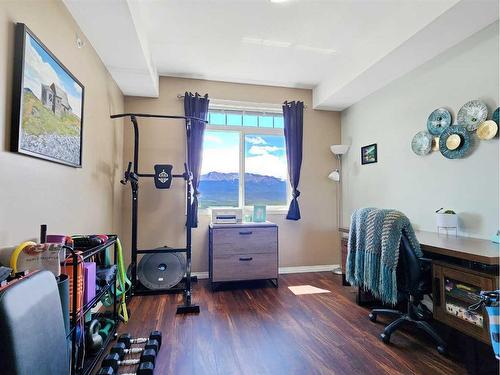415-160 Moberly Road, Grande Cache, AB - Indoor Photo Showing Gym Room