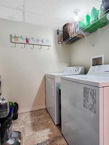 415-160 Moberly Road, Grande Cache, AB - Indoor Photo Showing Laundry Room