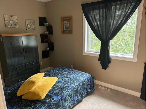 19520 730 Township, High Prairie, AB - Indoor Photo Showing Bedroom