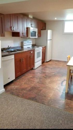 10820 103A Street, Peace River, AB - Indoor Photo Showing Kitchen