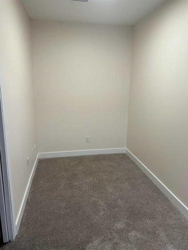 12425 97A Street, Grande Prairie, AB - Indoor Photo Showing Other Room