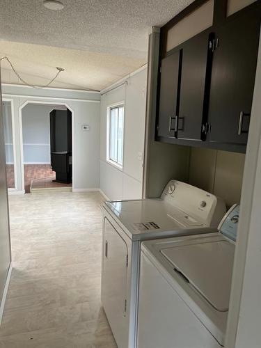 20 Des Compagnon Avenue, St. Isidore, AB - Indoor Photo Showing Laundry Room